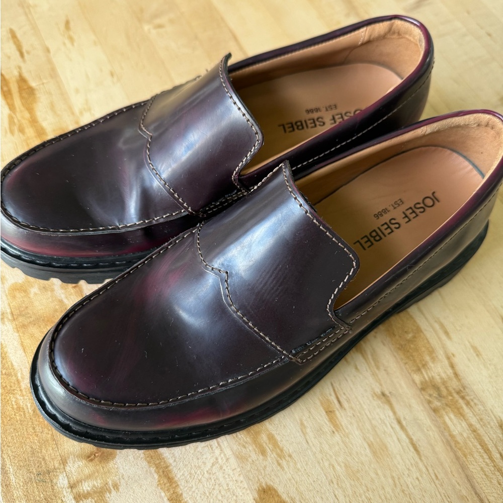 Josef Seibel chunky loafers like new- in excellent  condition. Like new!